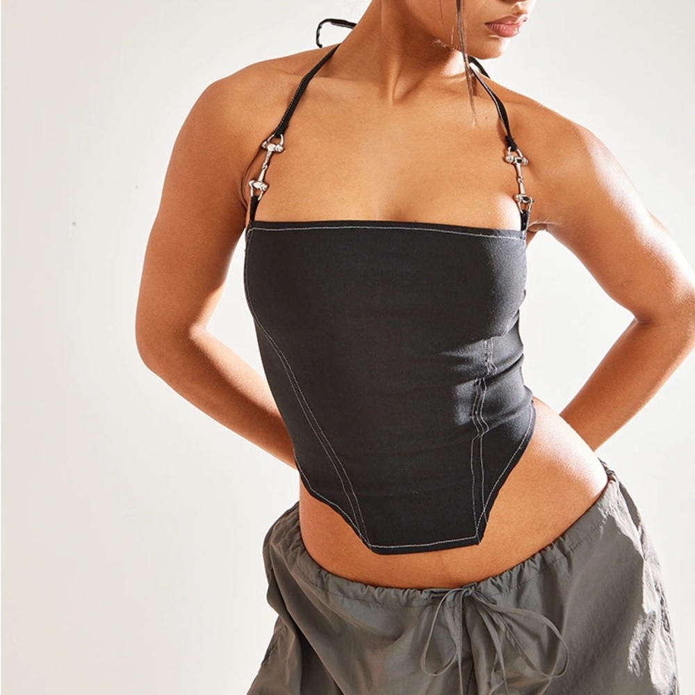 Black Contrast Stich Halter Neck Crop Top With Metal Hardware Detail